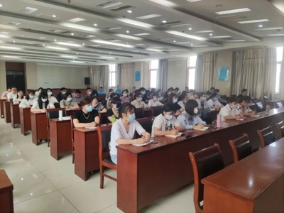 濟(jì)南市人社系統(tǒng)動(dòng)態(tài)聚焦 市中區(qū)嚴(yán)查民辦培訓(xùn)機(jī)構(gòu)復(fù)學(xué)復(fù)課，平陰縣舉辦窗口人員職業(yè)素養(yǎng)提升培訓(xùn)